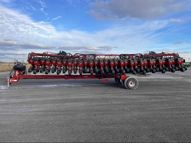 Image of Case IH 1240 equipment image 2