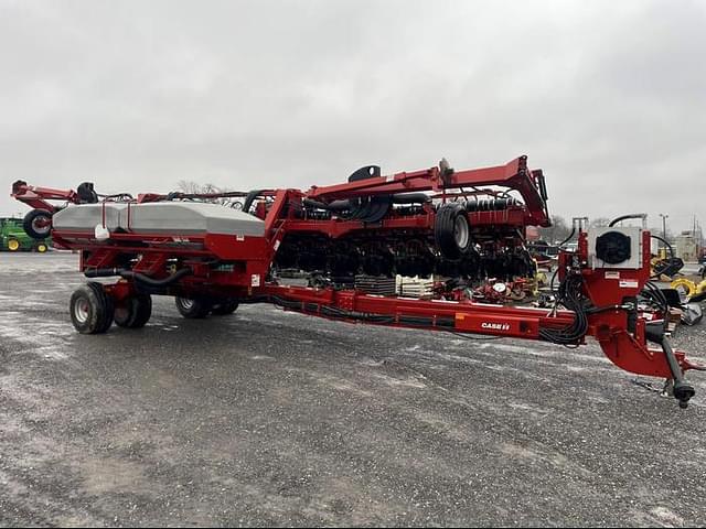 Image of Case IH 1240 equipment image 4