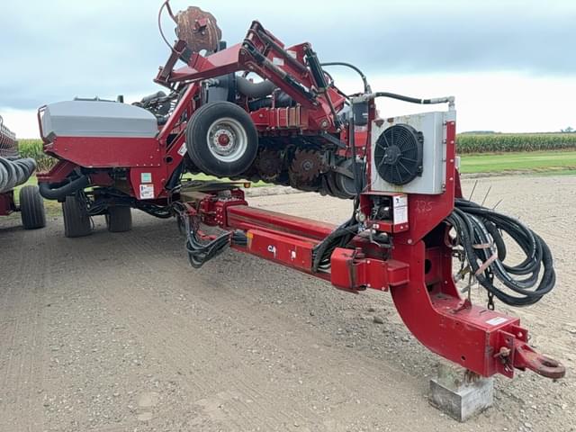 Image of Case IH 1240 equipment image 1