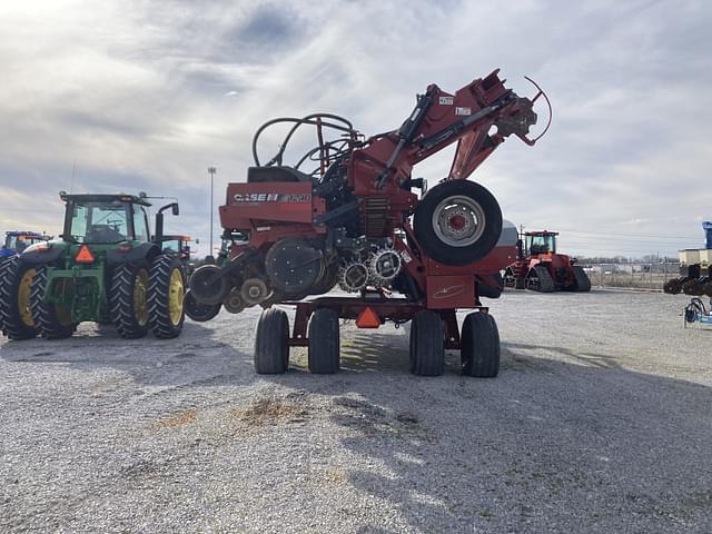 Image of Case IH 1245 equipment image 3