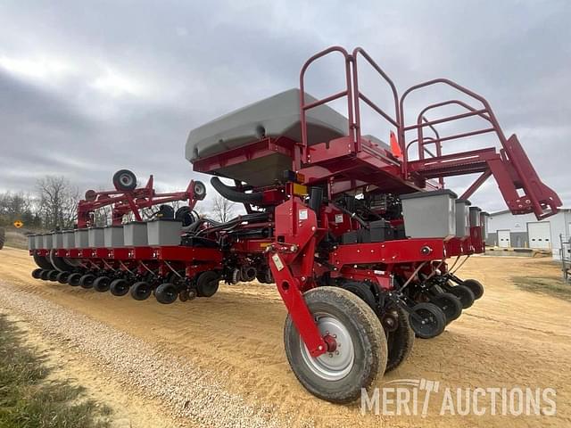 Image of Case IH 1250 equipment image 2