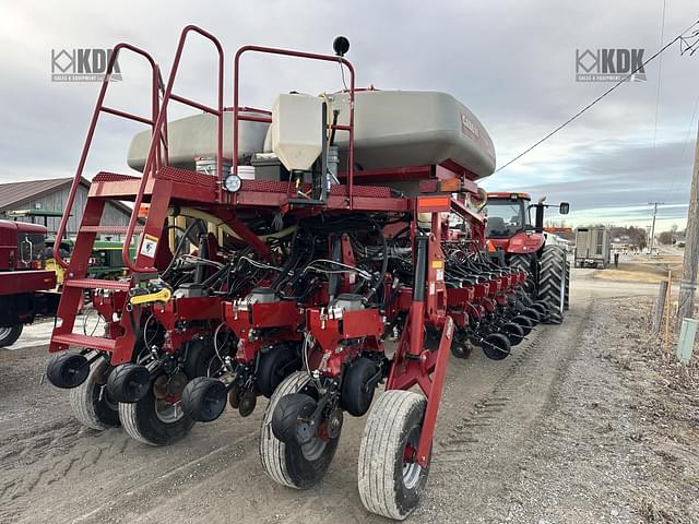 Image of Case IH 1250 equipment image 2