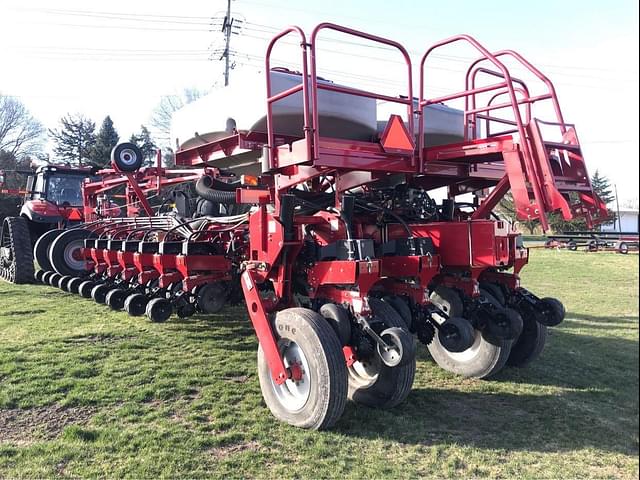 Image of Case IH 1250 equipment image 4