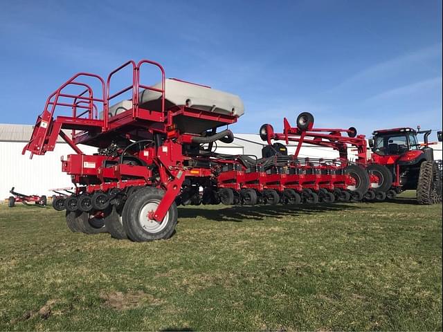 Image of Case IH 1250 equipment image 4