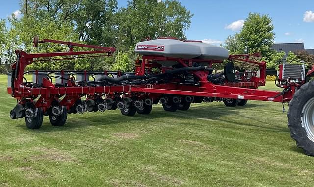Image of Case IH 1250 equipment image 1