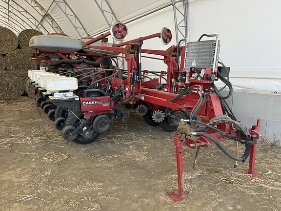 Image of Case IH 1250 equipment image 1