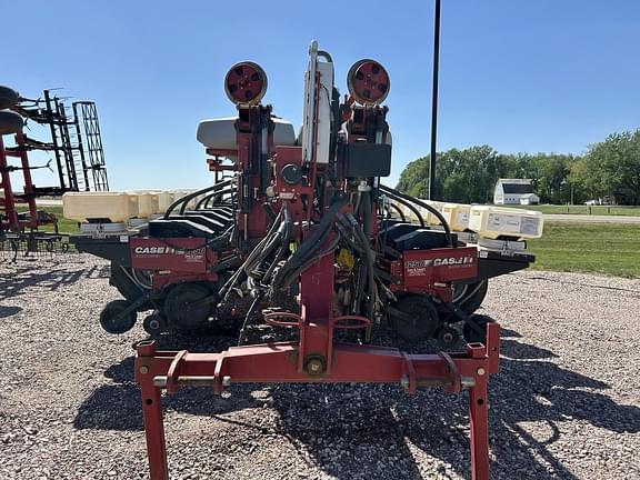 Image of Case IH 1250 equipment image 2