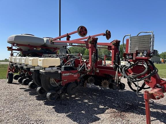 Image of Case IH 1250 equipment image 3