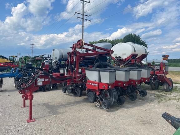 Image of Case IH 1250 equipment image 4