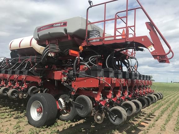 Image of Case IH 1260 equipment image 1