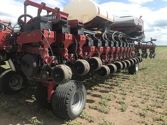 Image of Case IH 1260 equipment image 4