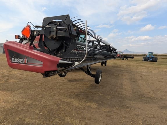 2011 Case IH 2152 Equipment Image0