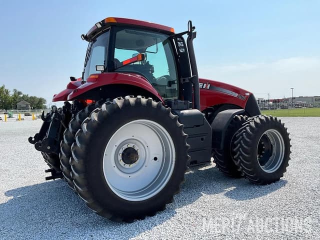Image of Case IH Magnum 260 equipment image 4