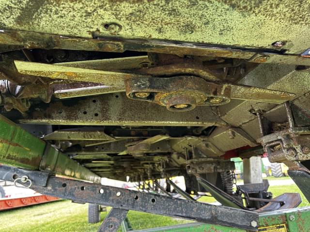 Image of Case IH 2608 equipment image 3