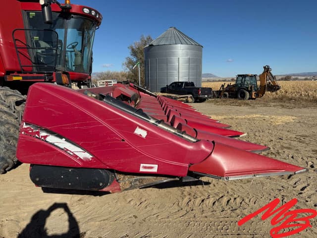 Image of Case IH 2612 equipment image 3