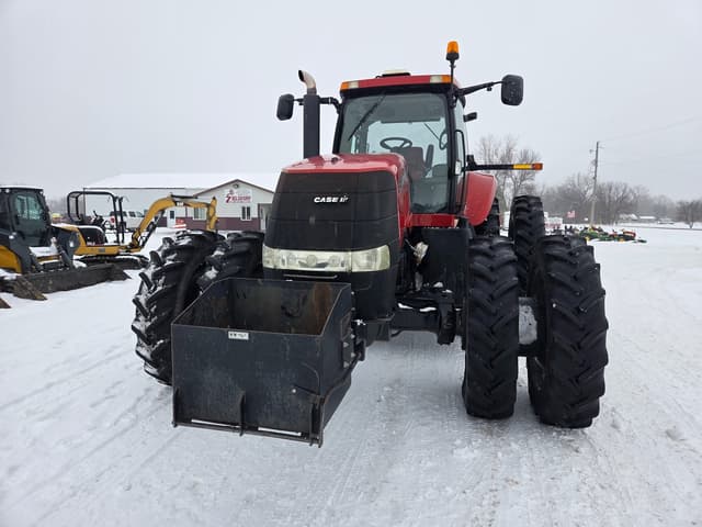 Image of Case IH Magnum 305 equipment image 1