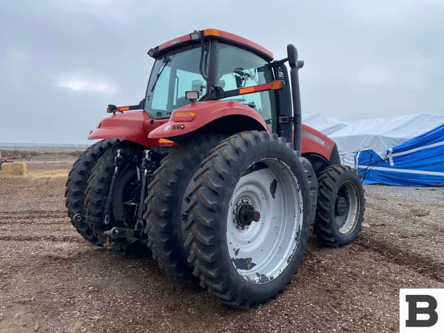 Image of Case IH Magnum 315 equipment image 4