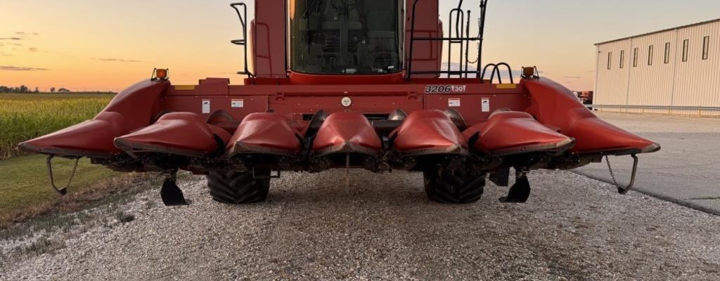 Image of Case IH 3206 Primary image