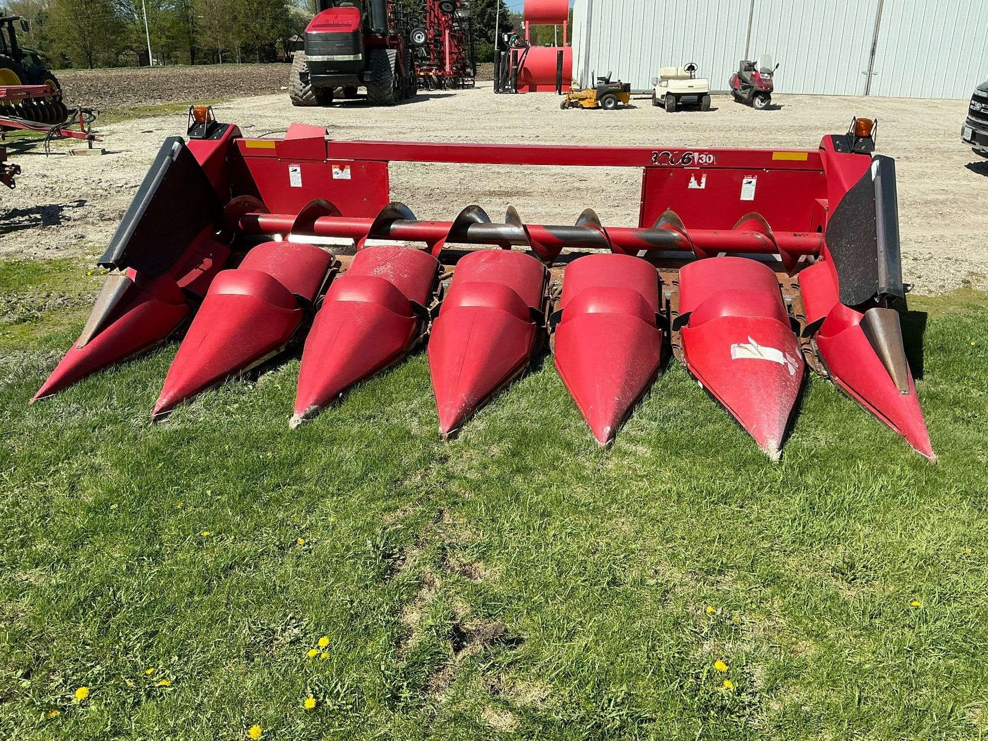 2011 Case IH 3206 Equipment Image0