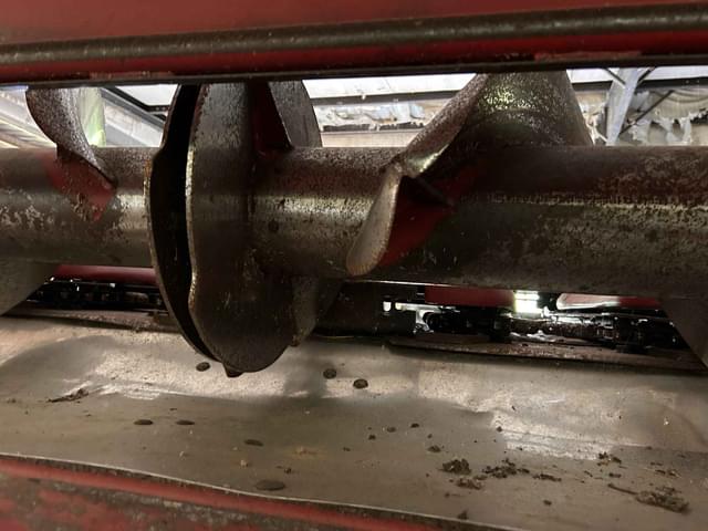 Image of Case IH 3412 equipment image 4