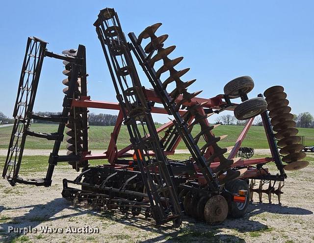Image of Case IH 370 equipment image 4