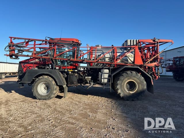 Image of Case IH Titan 4020 equipment image 4