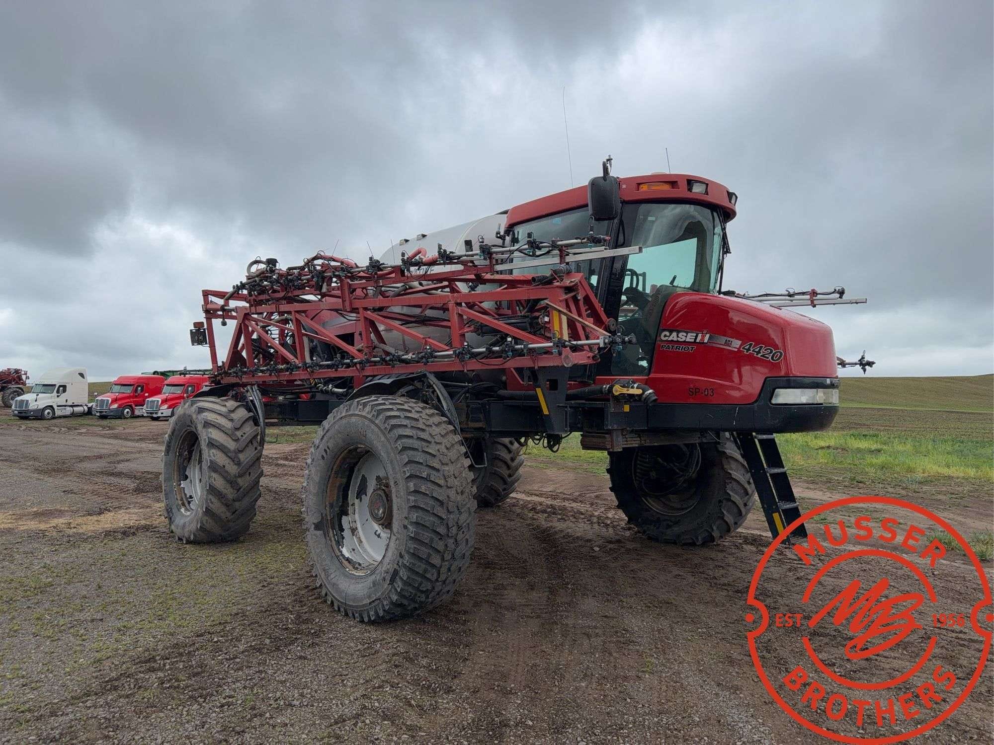 2011 Case IH Patriot 4420 Equipment Image0