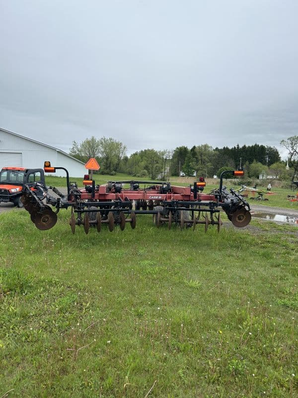 Image of Case IH 690 equipment image 3