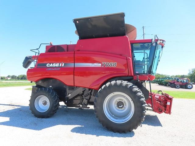 Image of Case IH 7088 equipment image 4