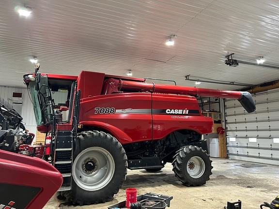 Image of Case IH 7088 equipment image 1