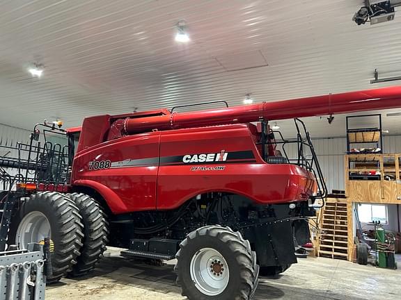 Image of Case IH 7088 equipment image 3