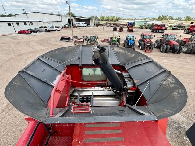 Image of Case IH 7088 equipment image 2