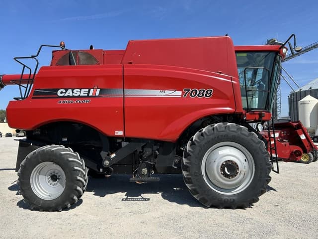 Image of Case IH 7088 equipment image 3