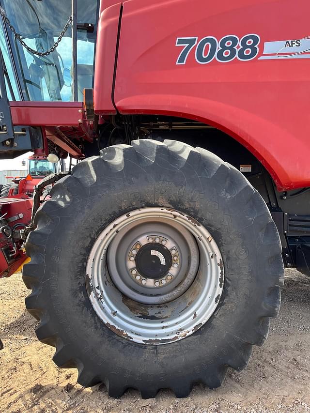 Image of Case IH 7088 equipment image 3