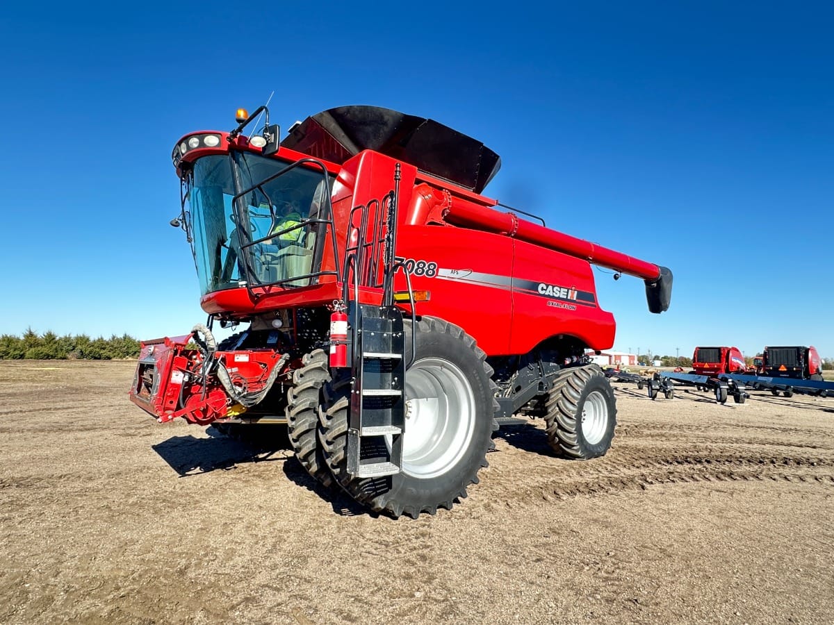 2011 Case IH 7088 Equipment Image0