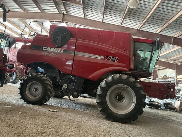 Image of Case IH 7120 equipment image 1
