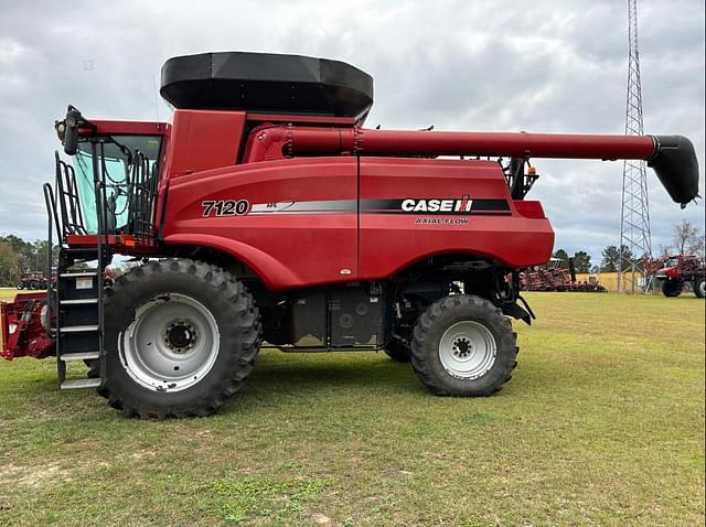 Image of Case IH 7120 equipment image 1