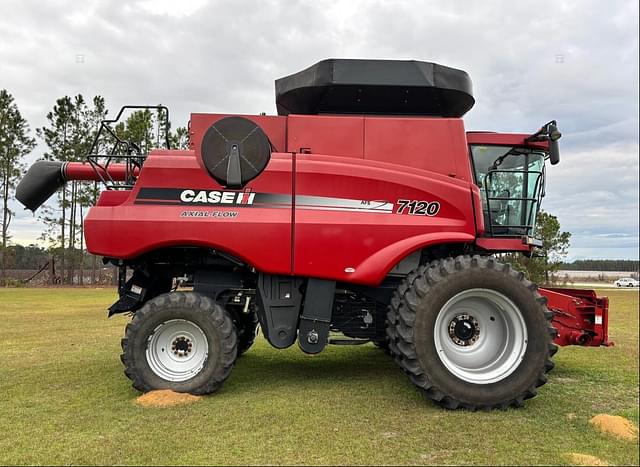 Image of Case IH 7120 equipment image 3