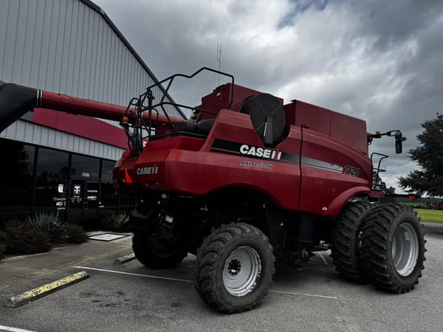 Image of Case IH 7120 equipment image 4