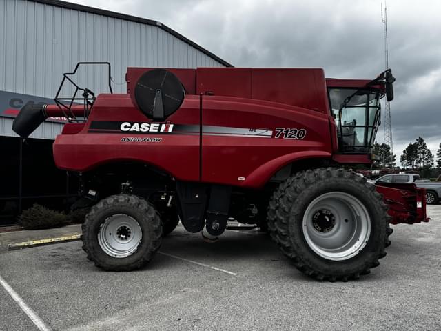 Image of Case IH 7120 equipment image 3
