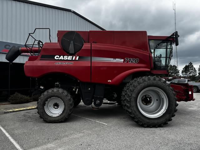 Image of Case IH 7120 equipment image 2