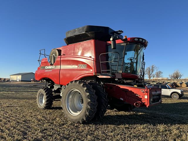 Image of Case IH 7120 equipment image 1