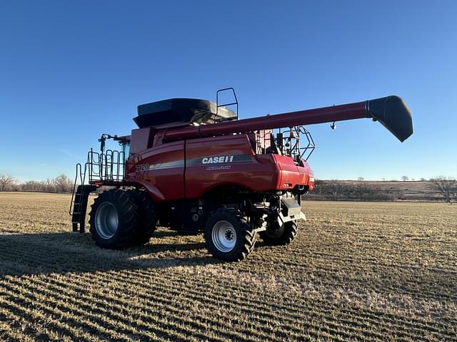 Image of Case IH 7120 equipment image 3