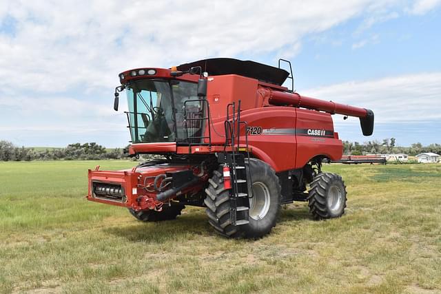 Image of Case IH 7120 equipment image 1