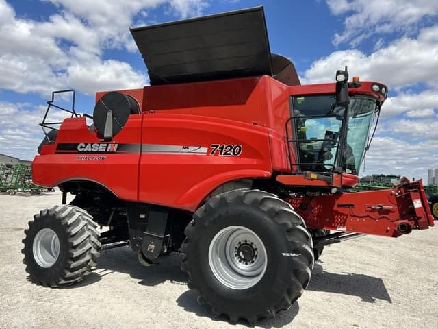 Image of Case IH 7120 equipment image 1