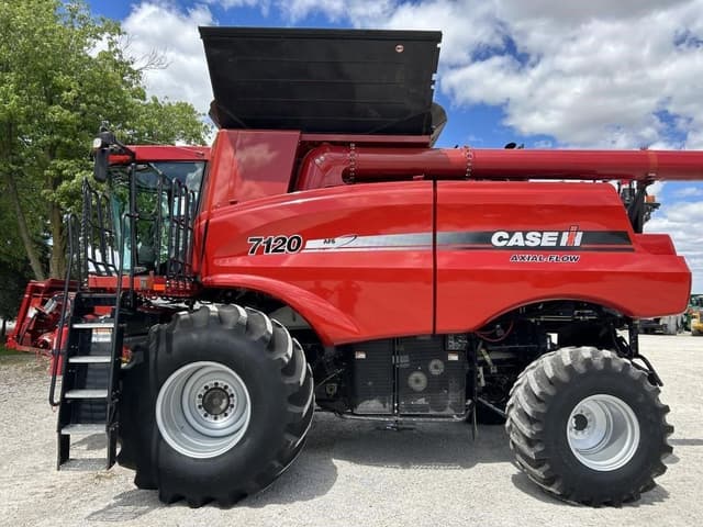 Image of Case IH 7120 equipment image 2