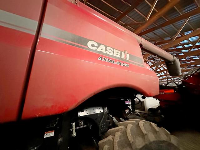 Image of Case IH 7120 equipment image 3