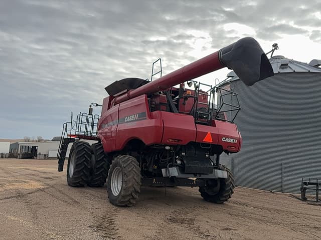 Image of Case IH 7120 equipment image 2