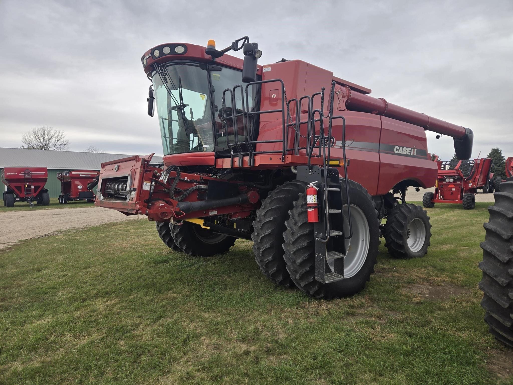 2011 Case IH 7120 Equipment Image0