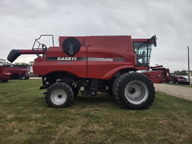 Image of Case IH 7120 equipment image 4